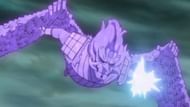 Sasuke performing Chidori via his Perfect Susanoo (Image via Studio Pierrot, Naruto)